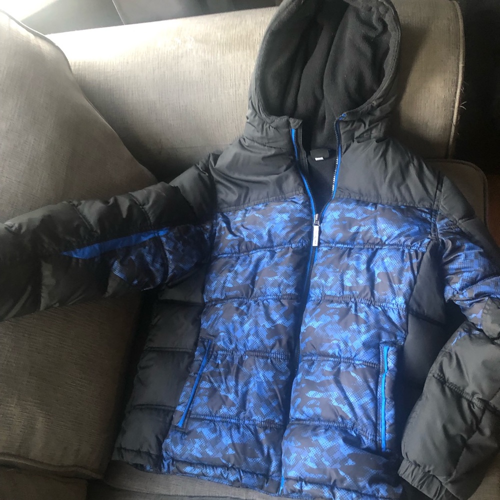 Boys zero xposur winter jacket . Size 18-20